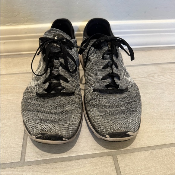 Nike Black and Gray Athletic Sneakers - Picture 1 of 4